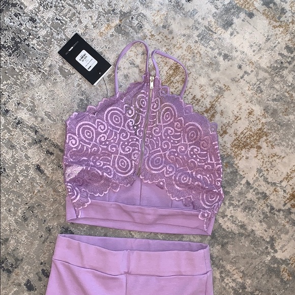 Fashion nova lilac set NEVER WORN size XS - Picture 2 of 3